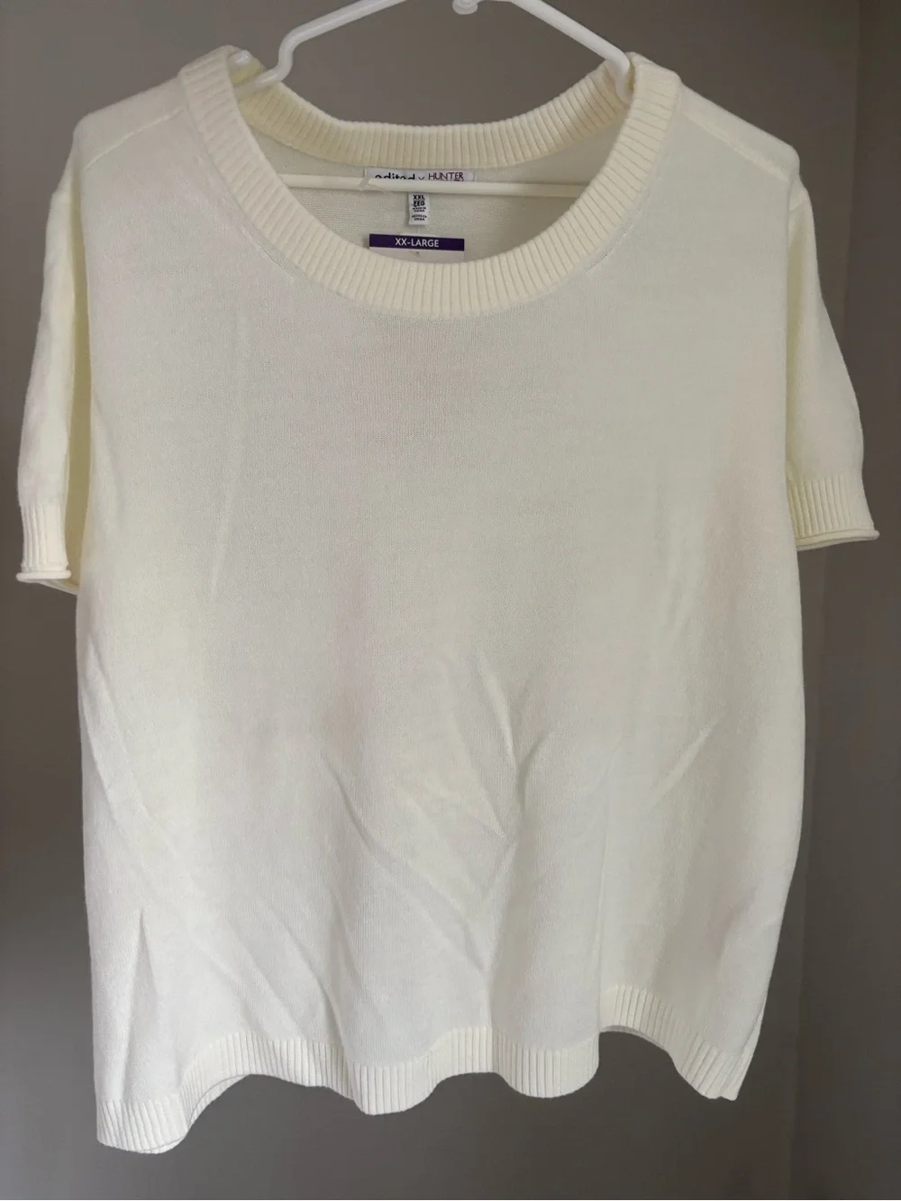 Womens lightweight sweater top